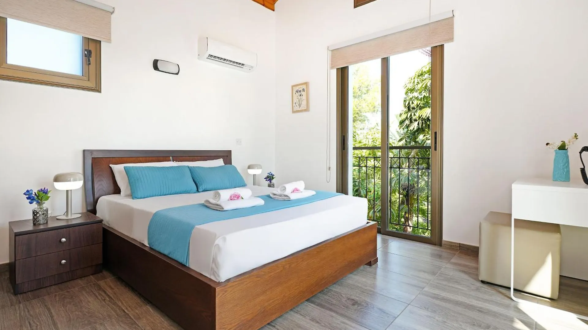 Villa Evia - Walking To Med Sea Ayia Napa Holiday home